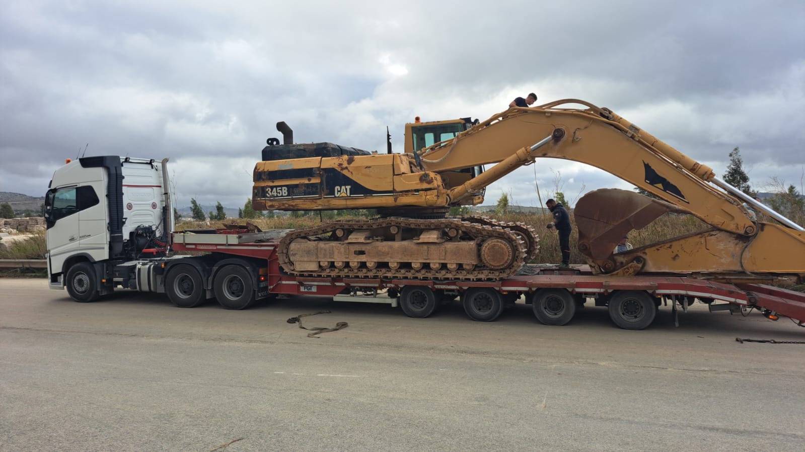 Escavatore CAT 345